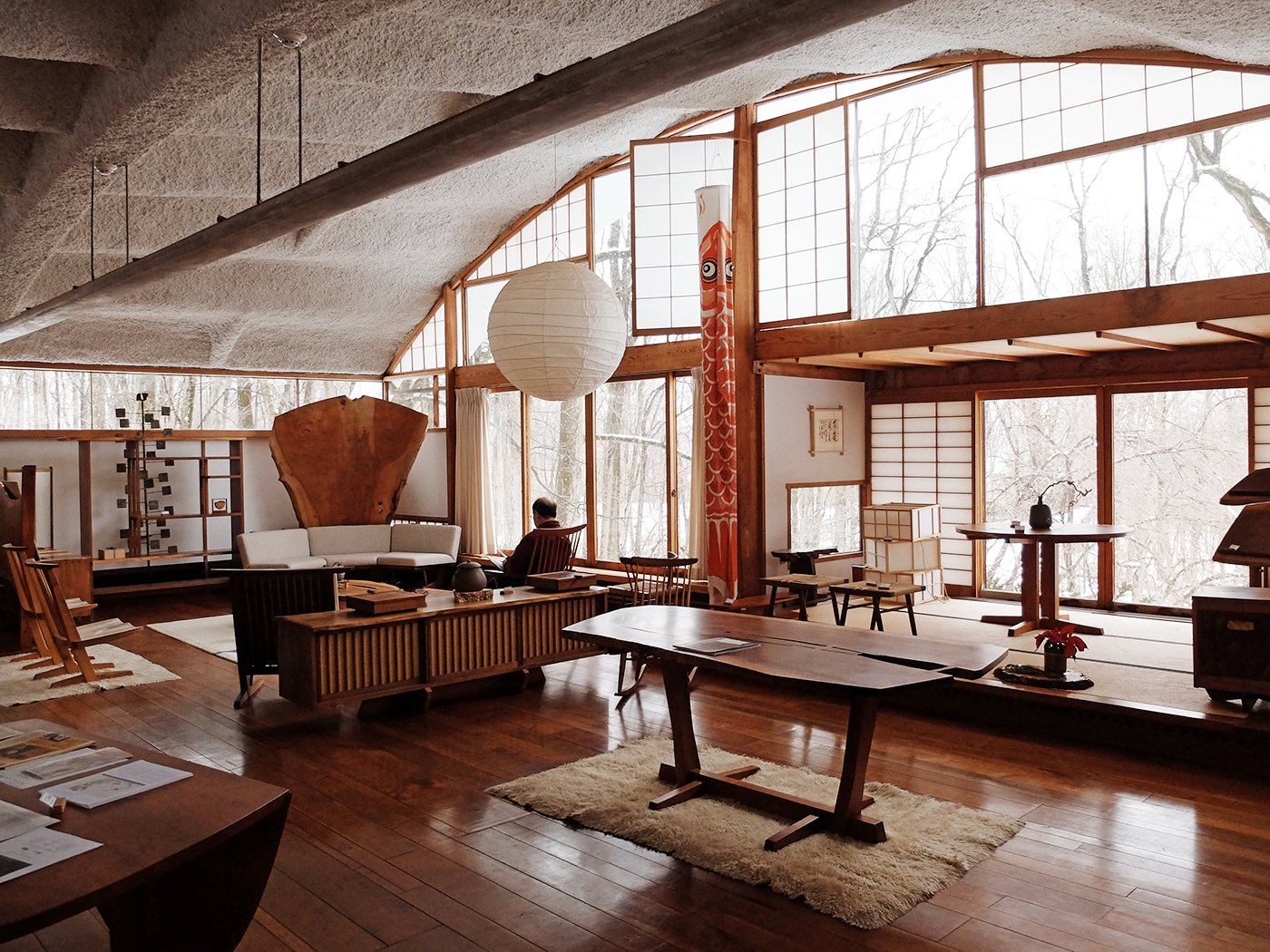 The 1950s were all about optimism, a postwar carpe diem. Design icon George Nakashima was a progressive master of architecture and interior. Known for cross over modern societal visions with Japanese craftsmanship, he championed a futuristic concept of li