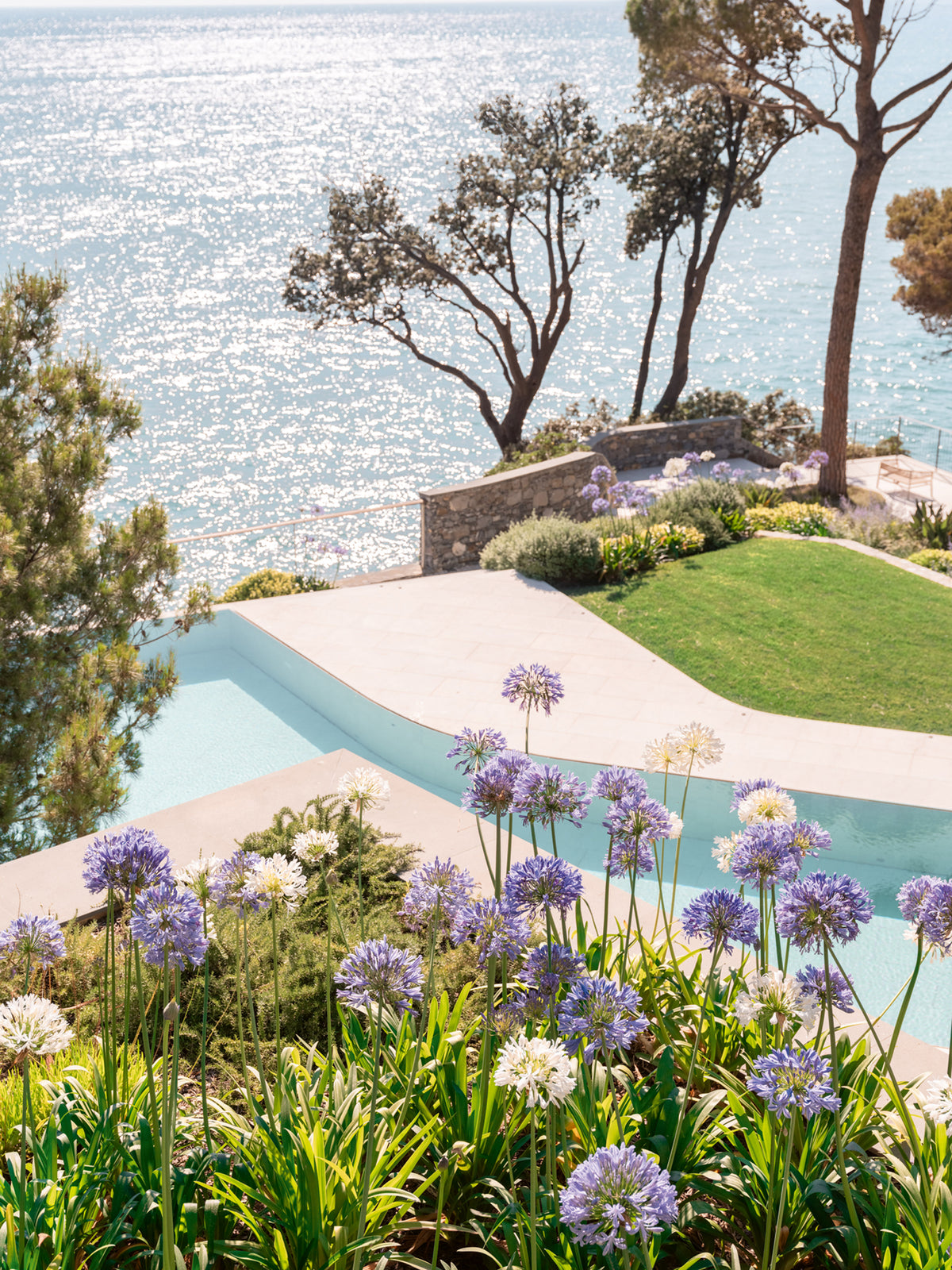 Living in Style Seaside Houses