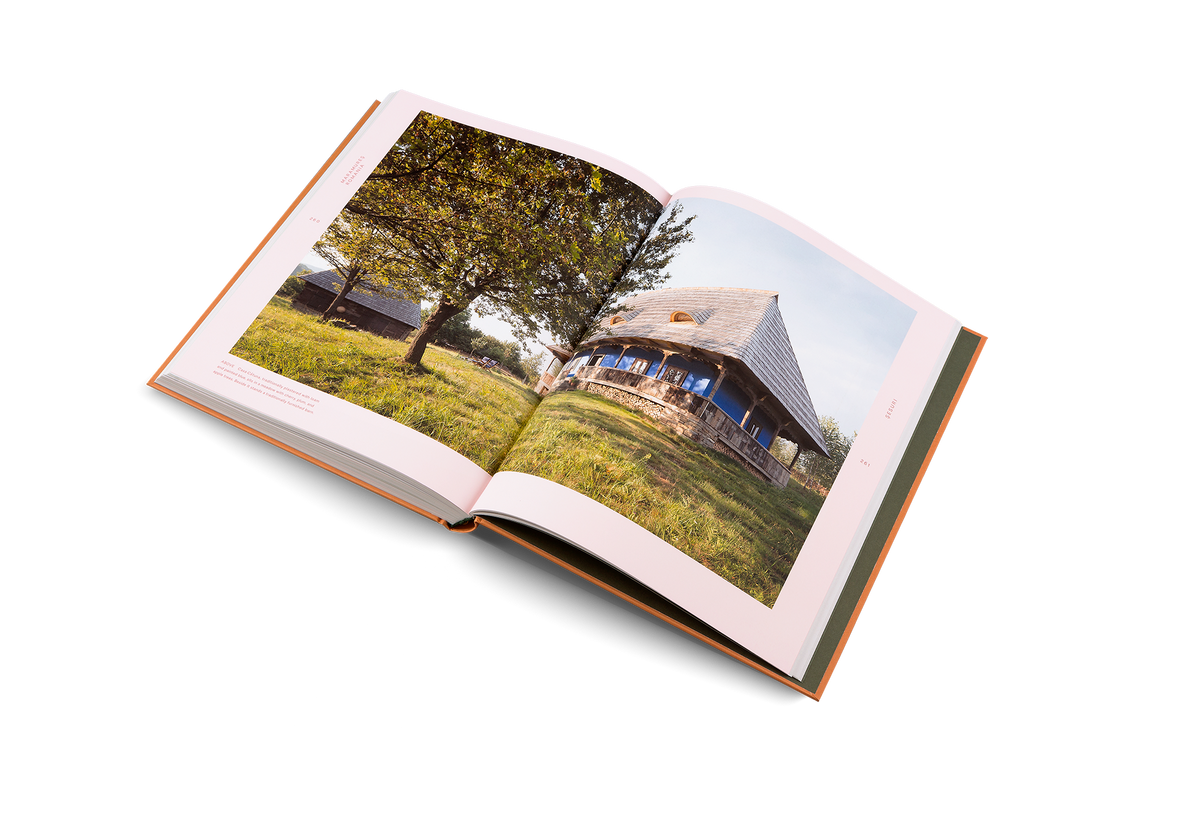 Casa Catuna, traditionally plastered with loam and painted blue, sits in a meadow with cherry, plum, and apple trees. Beside it stands a traditionally furnished barn. Clara le Fort visited Casa Catuna and wrote about it in her book, Slow Escapes.