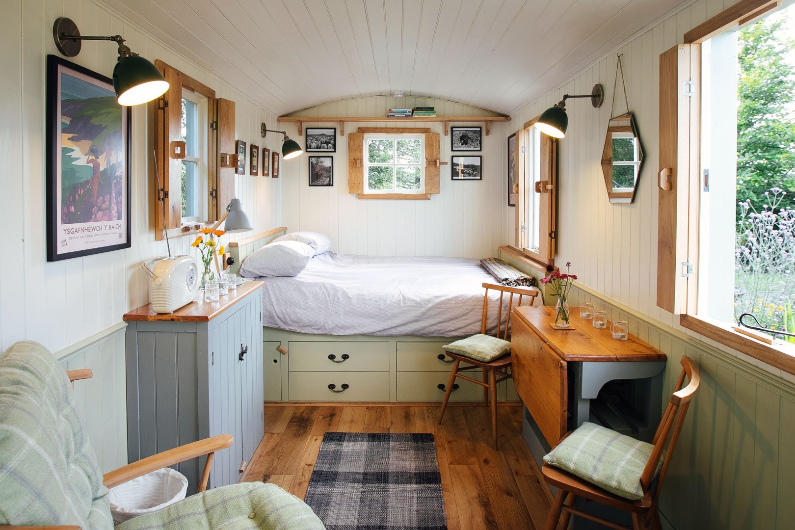 Small vacations house in Hideouts
