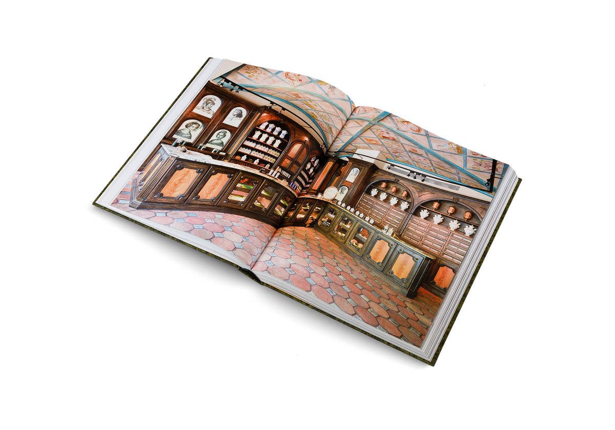 The Beauty of Time Travel studies the meticulous work carried out by creative entrepreneur Touhami along with his agency Art Recherche Industrie.