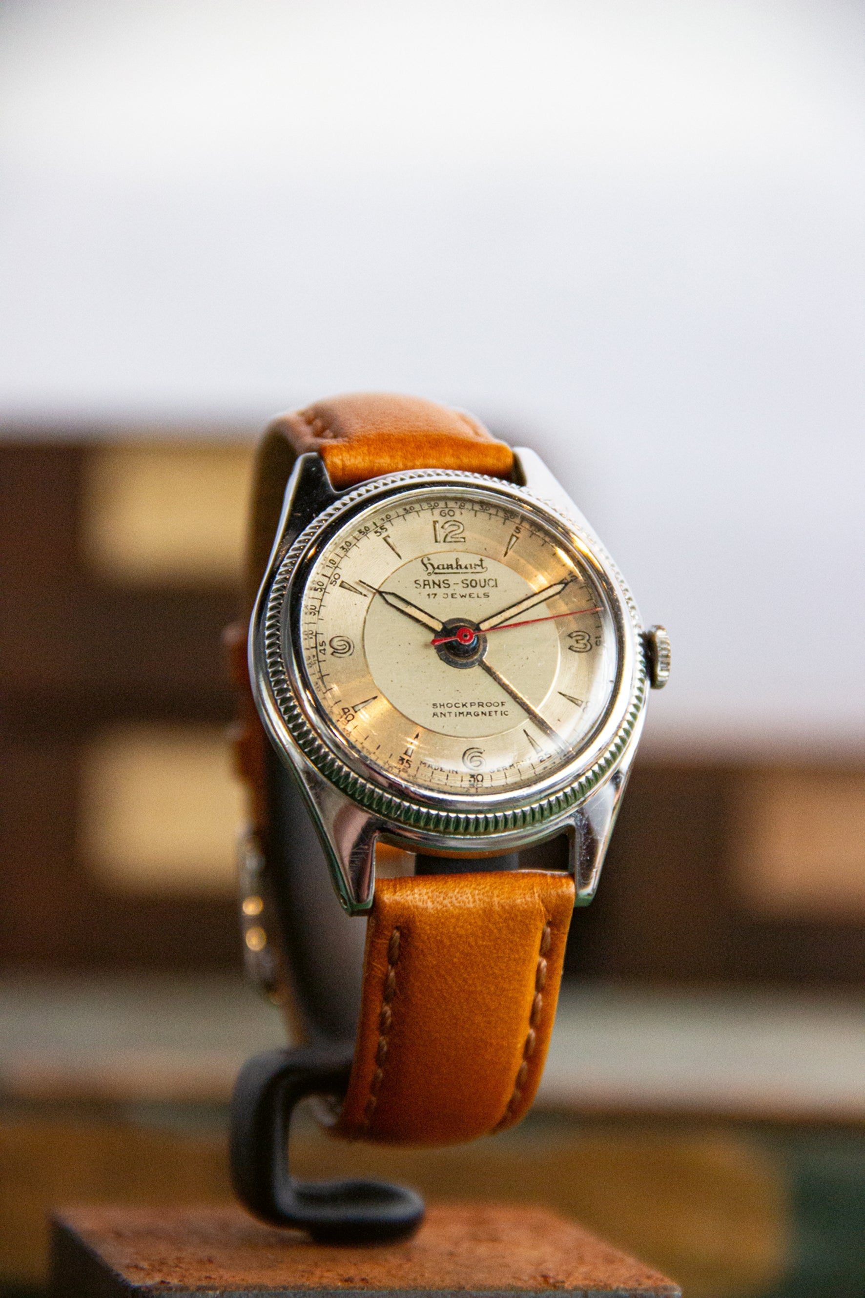 The Watch Book: Hanhart