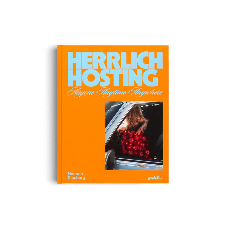 Book titled 'Herrlich Hosting' with an orange cover and a photo of a person loading apples into a car.