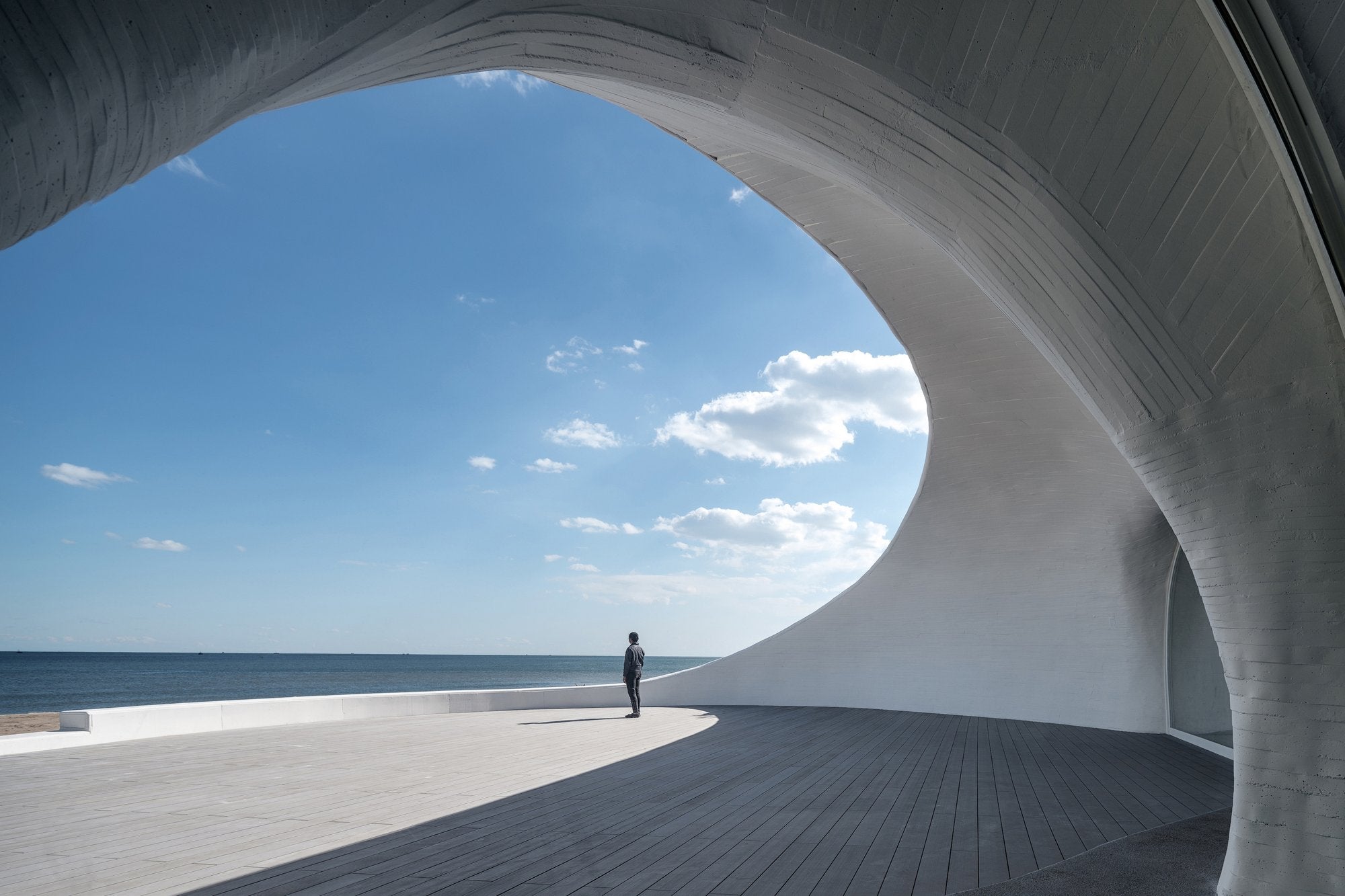 UCCA Dune Art Museum by OPEN Architecture is a striking example of new Chinese architecture. Along the coast of northern China’s Bahai Bay, the UCCA Dune Art Museum shows the Delicate Balance between Nature and Architecture.