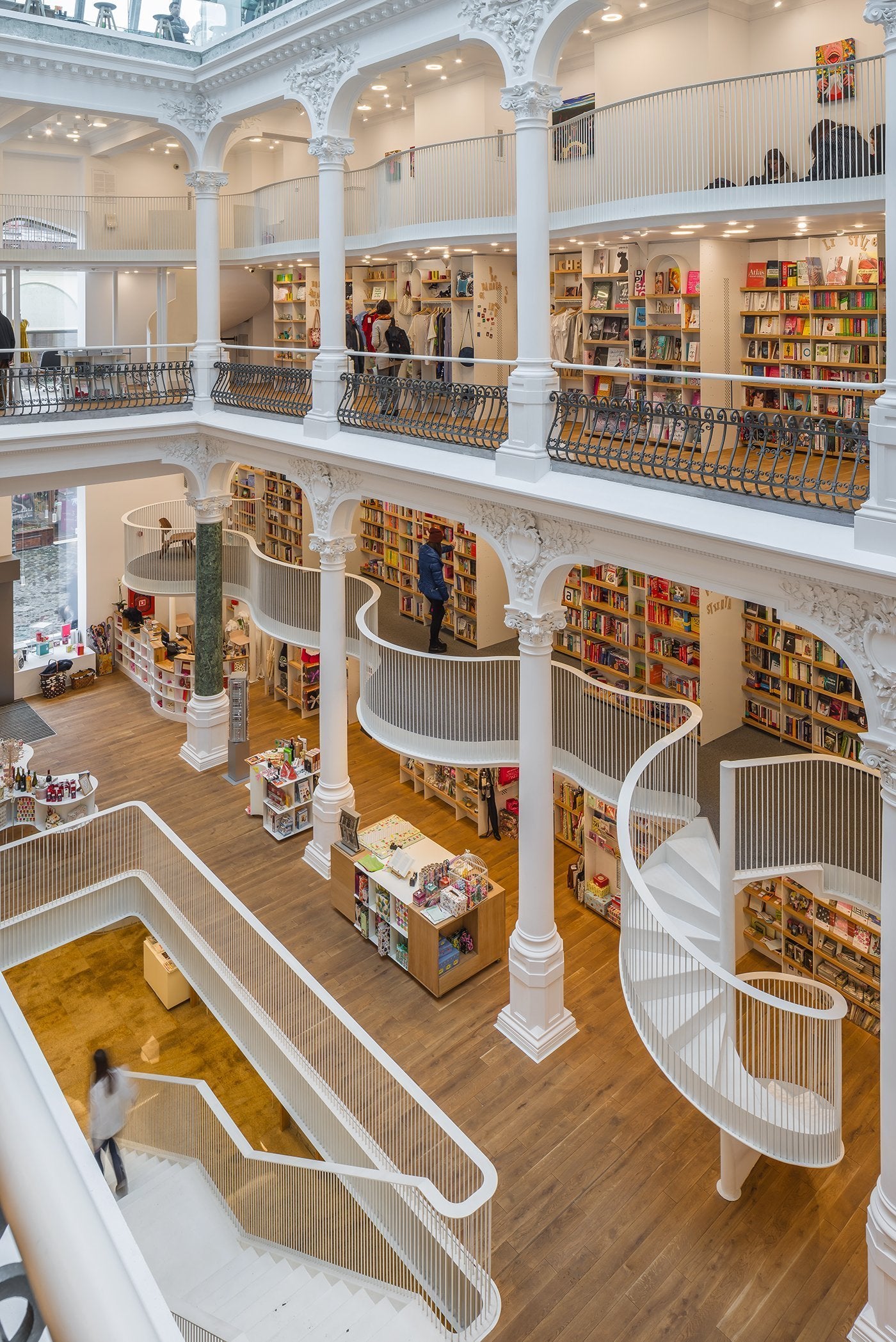 Cărturești Carusel a bookstore in Bucarest