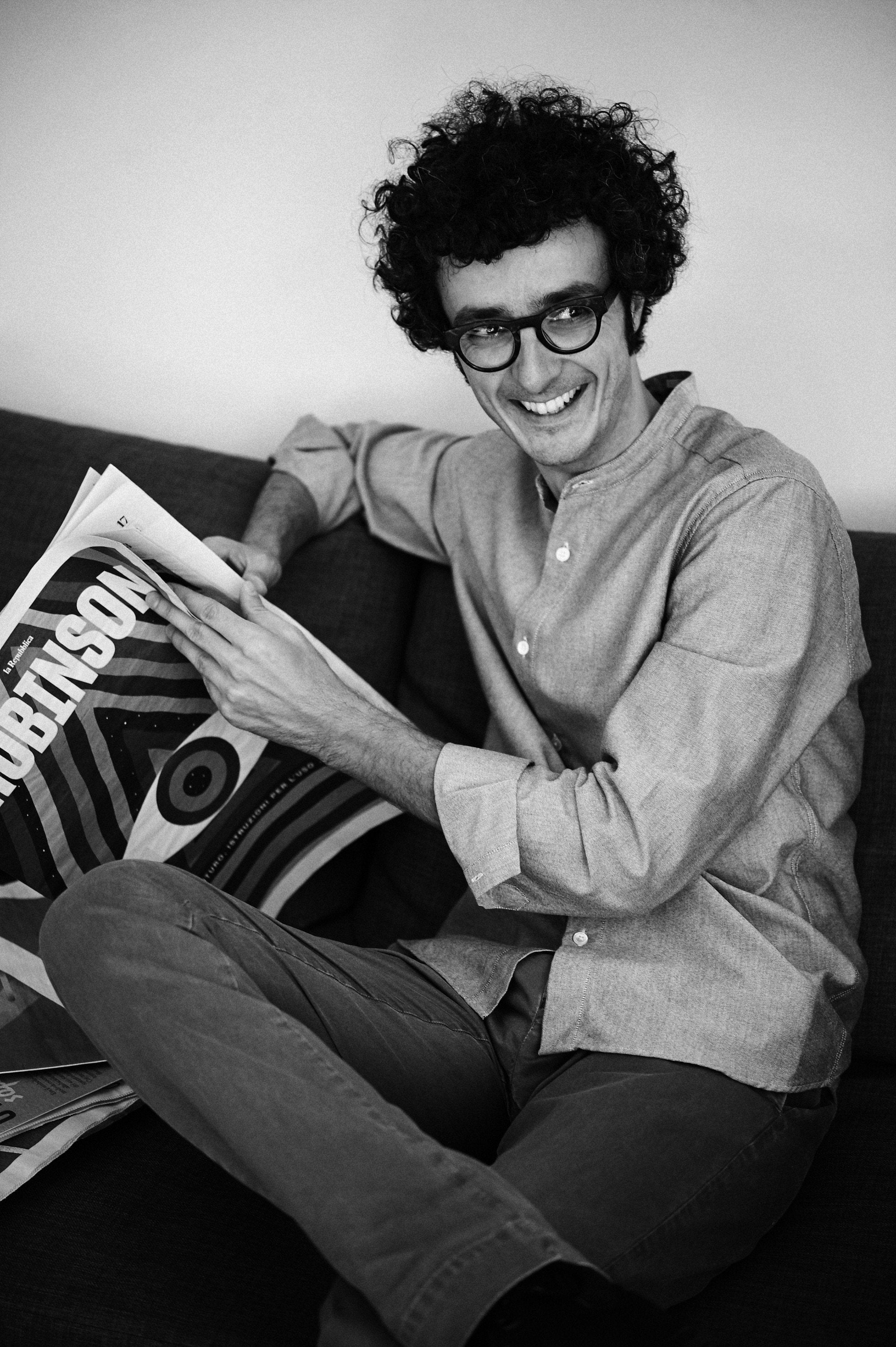 Graphic designer in Newspaper Design