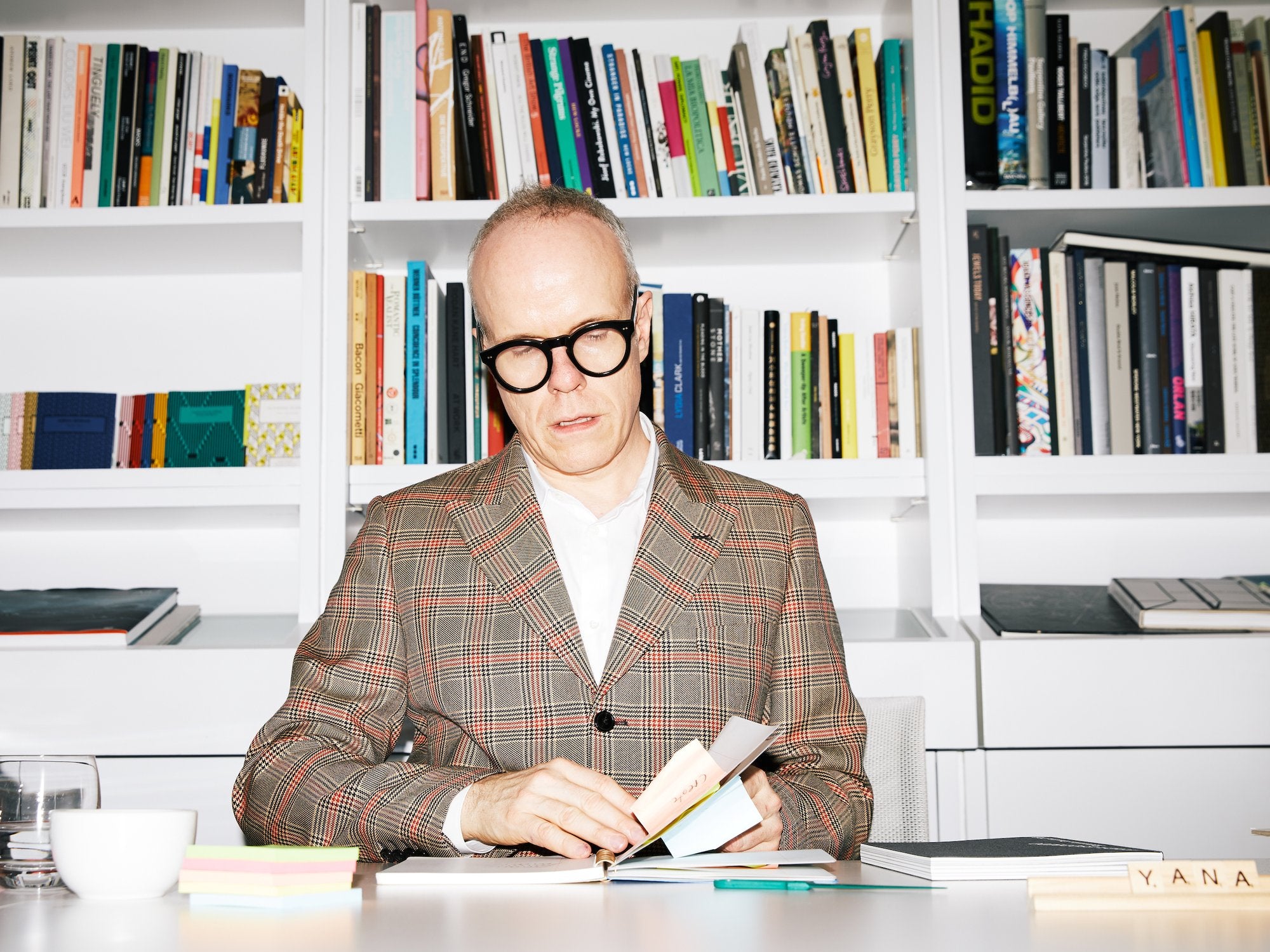 Even if you are not that interested in contemporary art, it is likely you have heard of Hans Ulrich Obrist. The Swiss polymath, who was appointed director of the Serpentine Gallery in London in 2005, has helped to define the modern idea of what a curator is. In fact, the entire craze for “curated” experiences may be partly due to the popularity, accessibility, and visibility of HUO. He is also featured in How to be a Tastemaker by gestalten and Semaine Magazine.