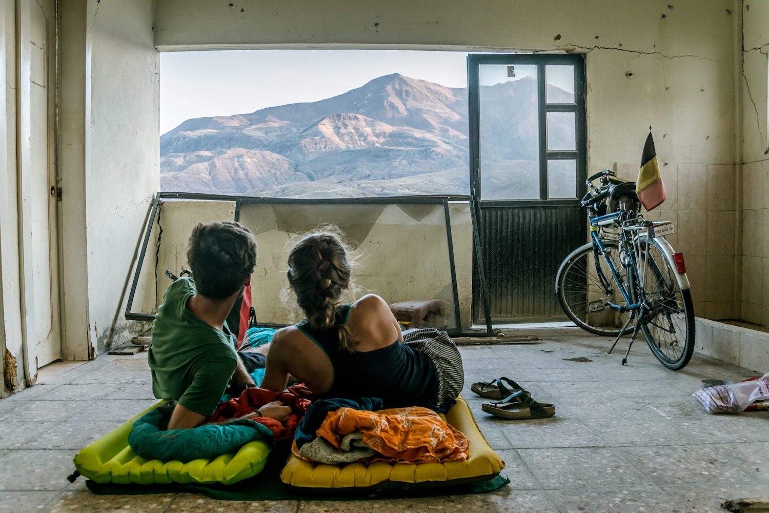 Olivier Van Herck and Zoë Agasi were very successful in managing risk and embracing the unknown during their adventure around the World. They tell everything about it in Leaving the Comfort Zone, published by gestalten.