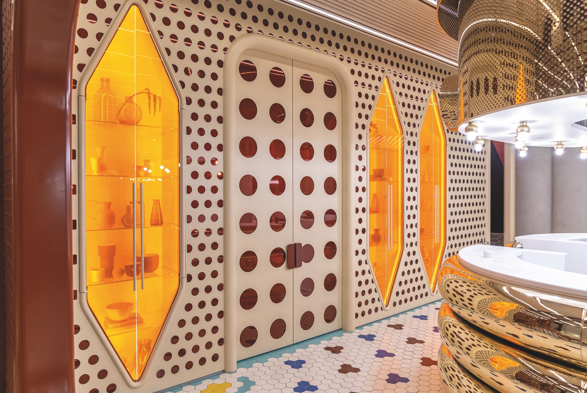 The V.I.P. Lounge of Pangyo, in Seongnam was designed by Jaime Hayon. The project is featured in his book.