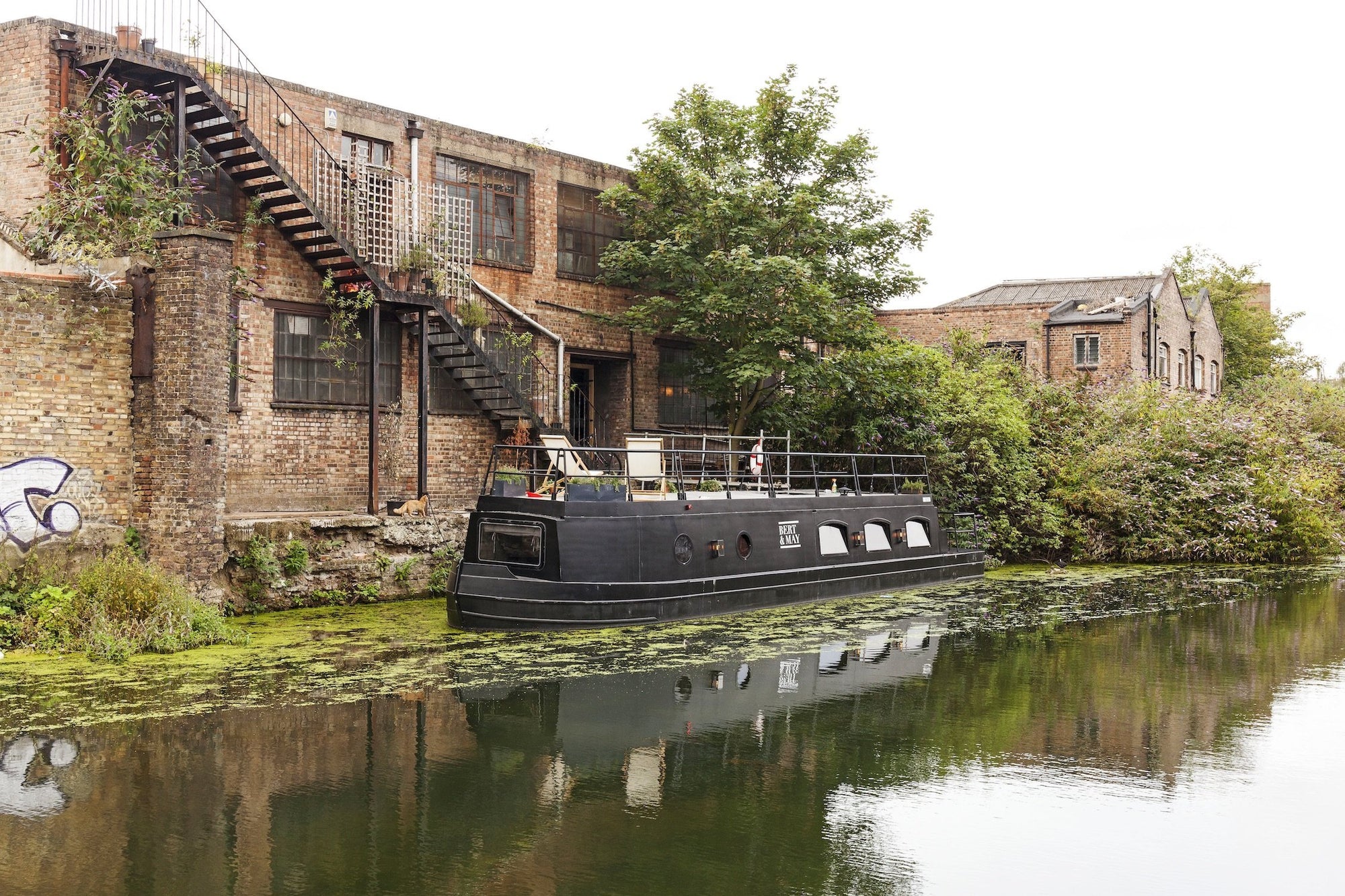 Rock the Boat houseboat book gestalten